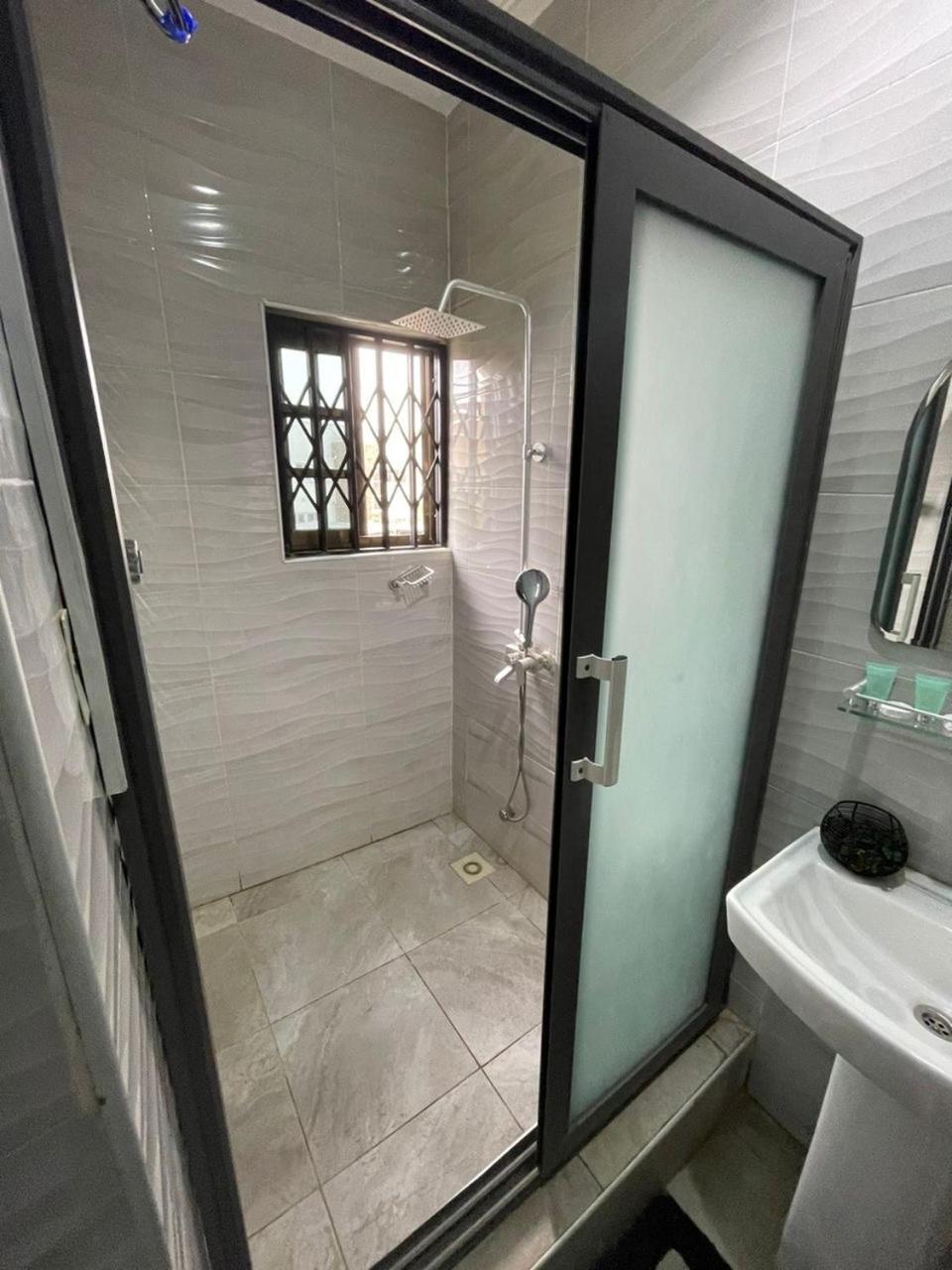 Cloud9 Luxury Apartments Accra Exteriör bild